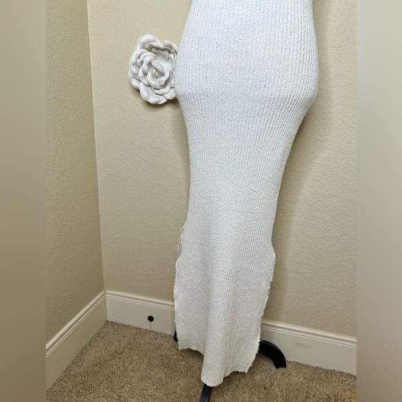 Emory Park Sleeveless Ribbed Knit Distressed Cream Midi Dress Size Small - Picture 5 of 16